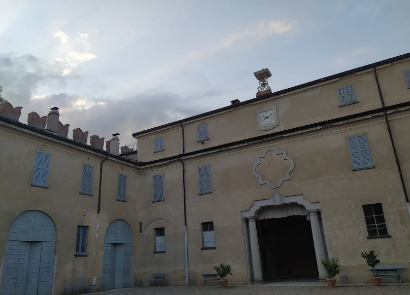 Castello di Caidate, Italy